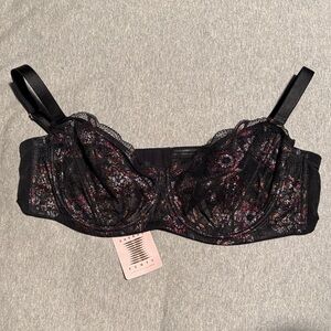 Savage X Fenty Black and Pink/Orange Lace Bra